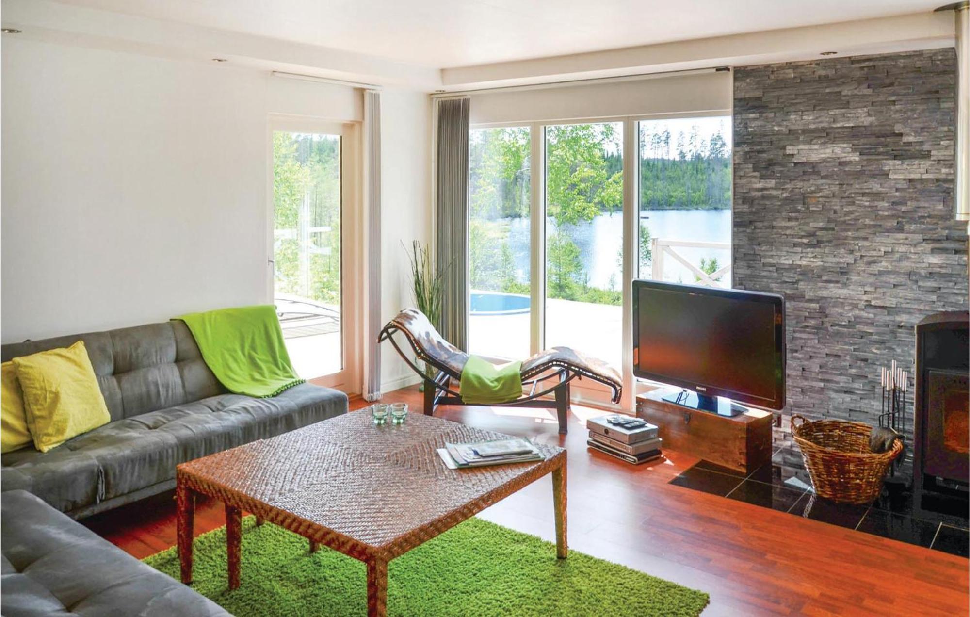 Nice Home In Sunne With Jacuzzi Alvsatern Bagian luar foto