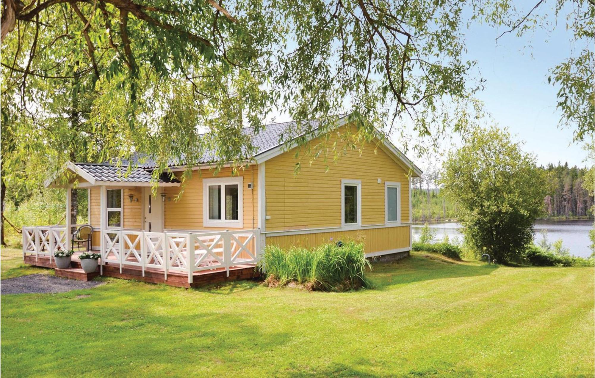 Nice Home In Sunne With Jacuzzi Alvsatern Bagian luar foto
