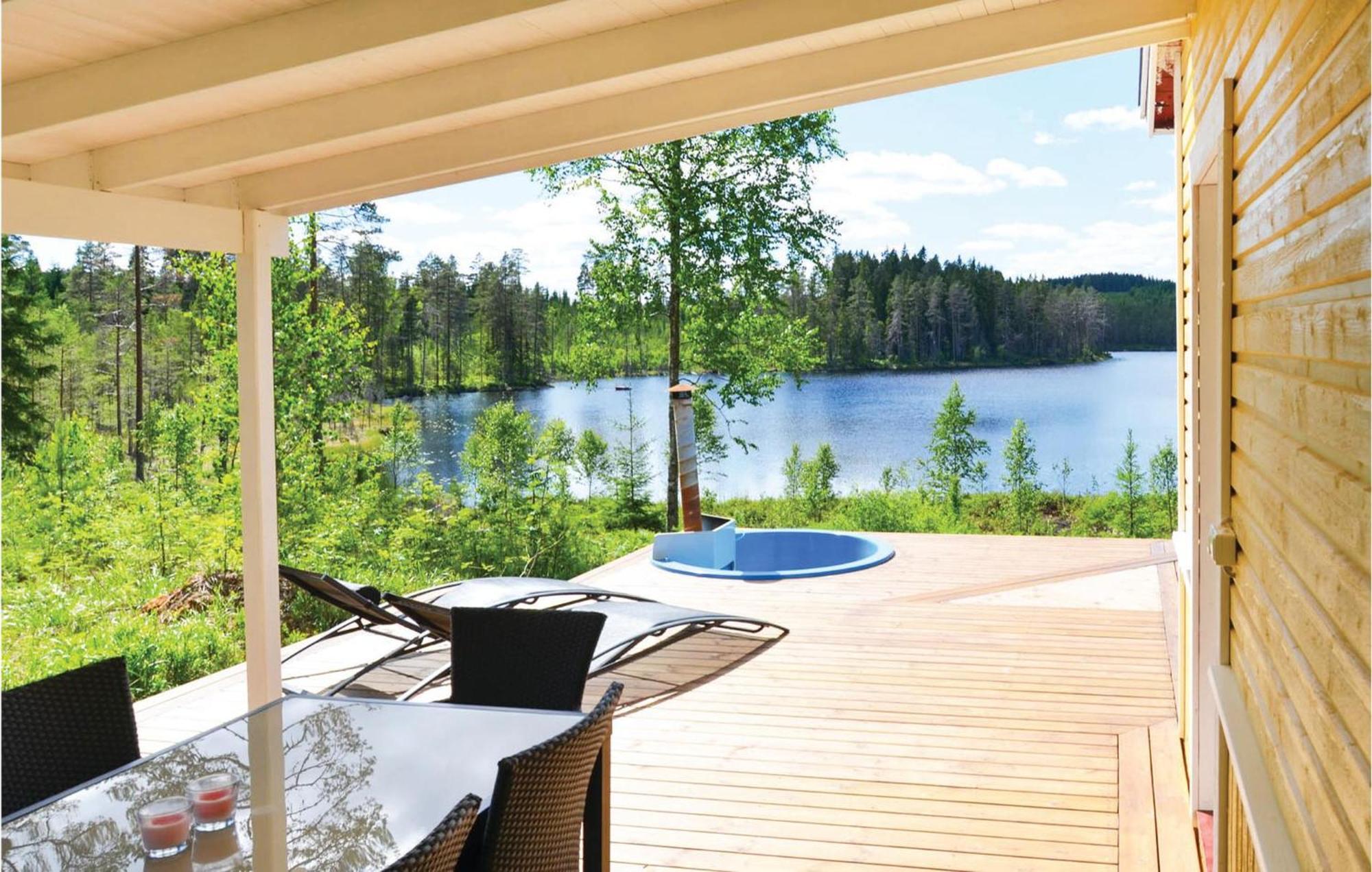 Nice Home In Sunne With Jacuzzi Alvsatern Bagian luar foto